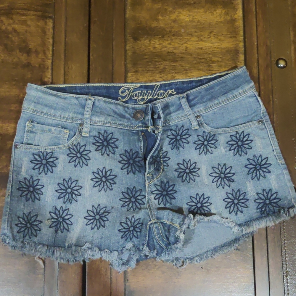 Taylor jean shorts